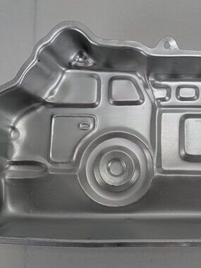 Vintage Wilton Cake Pan Fire Truck 2105-9110 Korea 1971 Baking Birthday Party